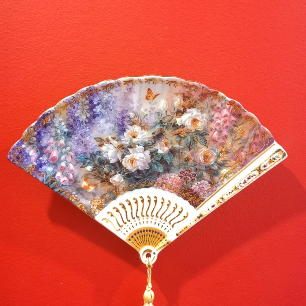 Vtg 1998 Lena Liu Unfolding Beauty "GRACE" Porcelain Fan Bradford Exchange - Picture 2 of 6